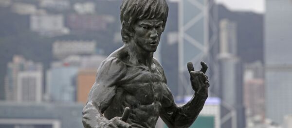 Статуя Брюсу Ли в Гонконге - 俄罗斯卫星通讯社