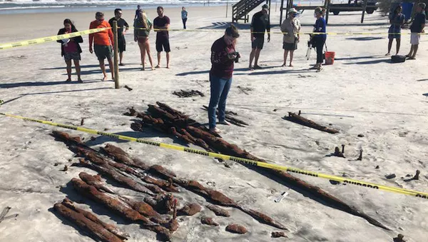 19世紀古船遺骸在一場風暴後現身佛州海岸 - 俄羅斯衛星通訊社