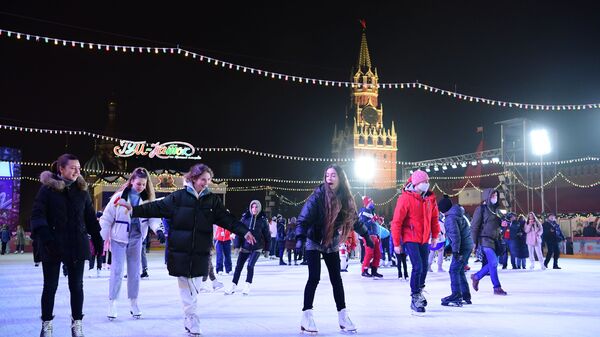 紅場滑冰場 - 俄羅斯衛星通訊社