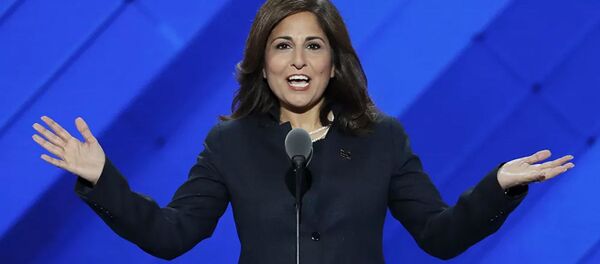 Нира Тэнден - 俄罗斯卫星通讯社