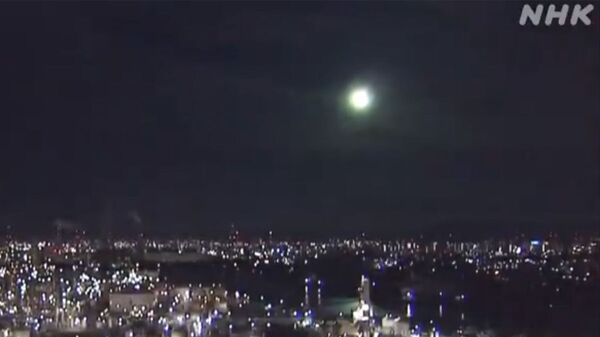 日本上空飞过巨大发光球体（图片） - 俄罗斯卫星通讯社