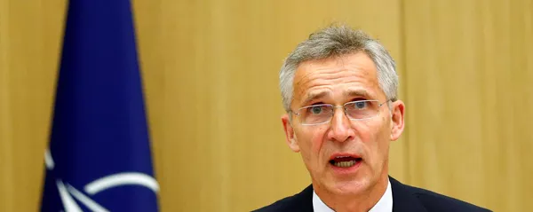 Генеральный секретарь НАТО Йенс Столтенберг выступает на встрече министров обороны НАТО по телеконференции в штаб-квартире Североатлантического союза в Брюсселе, Бельгия, 17 июня 2020 года. - 俄羅斯衛星通訊社