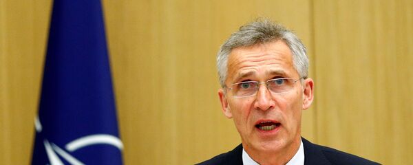 Генеральный секретарь НАТО Йенс Столтенберг выступает на встрече министров обороны НАТО по телеконференции в штаб-квартире Североатлантического союза в Брюсселе, Бельгия, 17 июня 2020 года. - 俄罗斯卫星通讯社