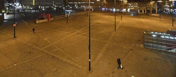 Комбо-фото рождественской ярмарки в Дортмунде, Германия, 2018 и 2020 годы - 俄羅斯衛星通訊社