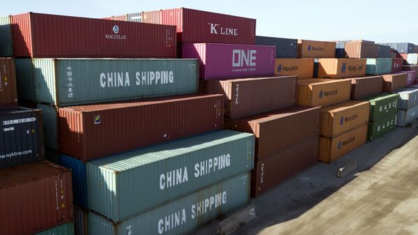 Контейнеры китайской компании China Shipping Company в Международном терминале Вирджинии - 俄羅斯衛星通訊社