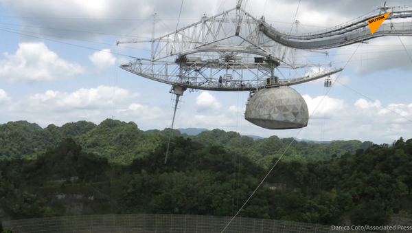 波多黎各304米高的阿雷西博射電望遠鏡倒塌 - 俄羅斯衛星通訊社