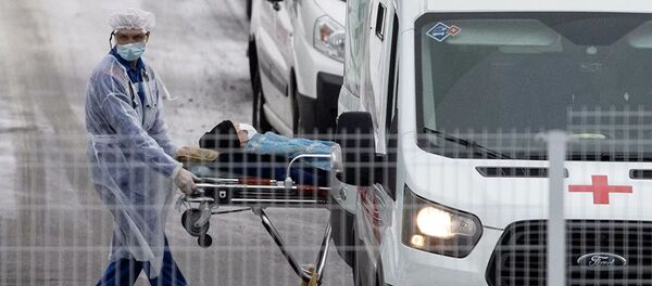 Врач бригады скорой медицинской помощи, которая доставила пациента в карантинный центр в Коммунарке - 俄罗斯卫星通讯社