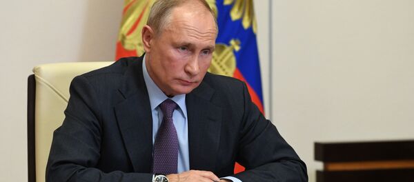 3 декабря 2020. Президент РФ Владимир Путин во время встречи в режиме видеоконференции с представителями общественных организаций инвалидов. - 俄罗斯卫星通讯社