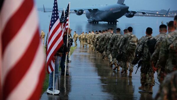 Американские военные, отправляющиеся в район операций Центрального командования США из Форт-Брэгг, Северная Каролина - 俄罗斯卫星通讯社