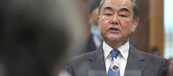 Глава МИД Китая Ван И во время переговоров с МИД Южной Кореи Кан Ген Хва. Архивное фото - 俄罗斯卫星通讯社