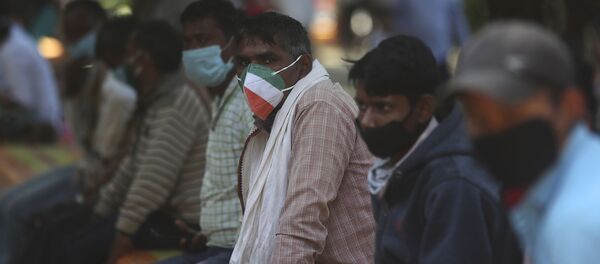 Жители Мумбаи в масках. Индия - 俄羅斯衛星通訊社