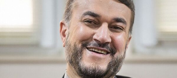 Хосейн Амир Абдоллахиан - 俄羅斯衛星通訊社