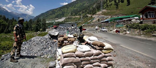 Индийский военный на границе Ладакха - 俄罗斯卫星通讯社