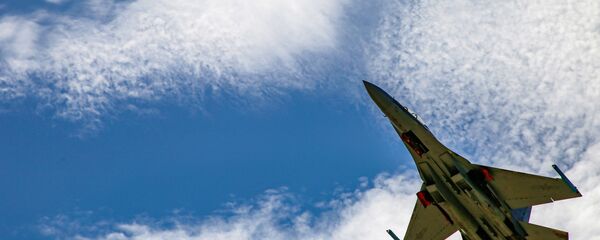 Китайский истребитель НОАК J-16 - 俄羅斯衛星通訊社