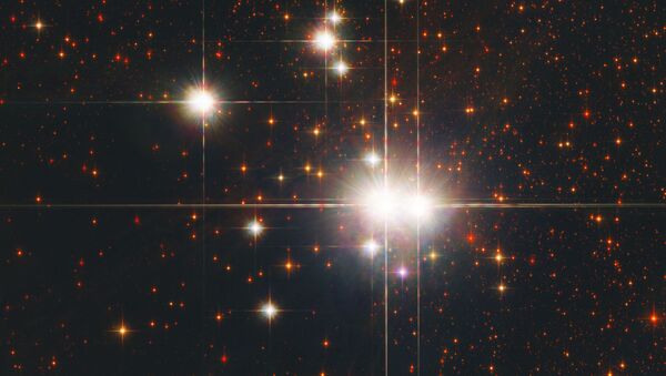 Рассеянное скопление NGC 6193 в созвездии Жертвенник - 俄罗斯卫星通讯社
