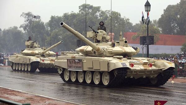Индийские танки во время парада в честь Дня Республики в Нью-Дели. Индия - 俄罗斯卫星通讯社