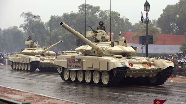 Индийские танки во время парада в честь Дня Республики в Нью-Дели. Индия - 俄羅斯衛星通訊社