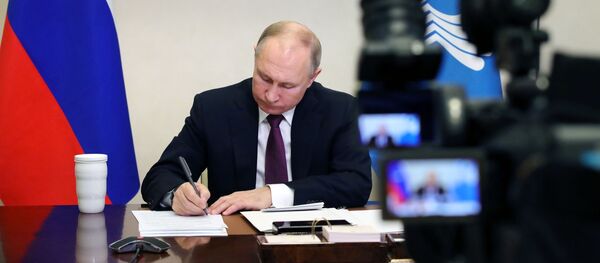 18 декабря 2020. Президент РФ В. Путин принимает участие в онлайн-заседании Совета глав государств СНГ в режиме видеоконференции. - 俄羅斯衛星通訊社