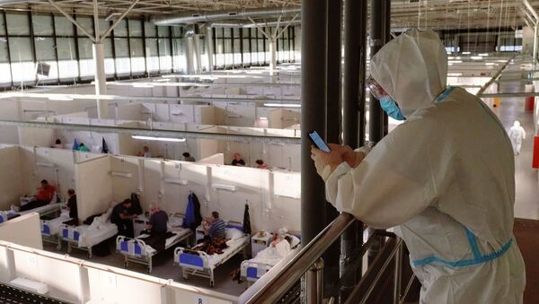 Отделение больных средней тяжести во временном госпитале для больных COVID-19, организованном в выставочном комплексе Ленэкспо - 俄羅斯衛星通訊社