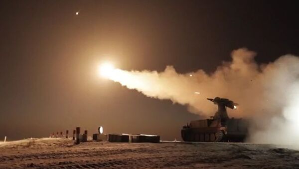  Испытания зенитной управляемой ракеты  9М333 для зенитного ракетного комплекса Стрела-10М на Донгузском полигоне в Оренбургской области. - 俄罗斯卫星通讯社