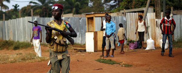 Ополченец Антибалаки в Банги, ЦАР - 俄罗斯卫星通讯社