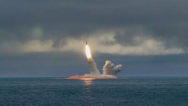 俄“阿尔汉格尔斯克”号核潜艇在巴伦支海发射“缟玛瑙”导弹打击假想敌目标 - 俄罗斯卫星通讯社