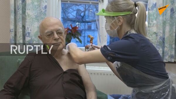 76岁老人成瑞典接种新冠疫苗第一人 - 俄罗斯卫星通讯社