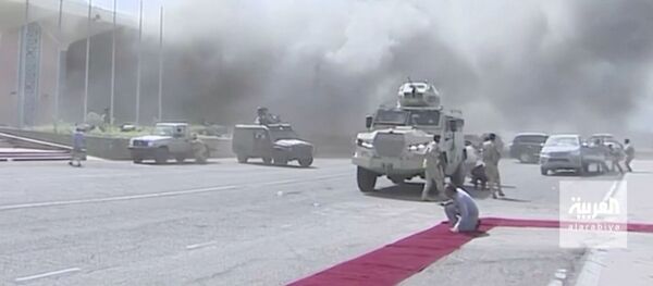 Взрыв в аэропорту Адена Взрыв в аэропорту Адена - 俄罗斯卫星通讯社