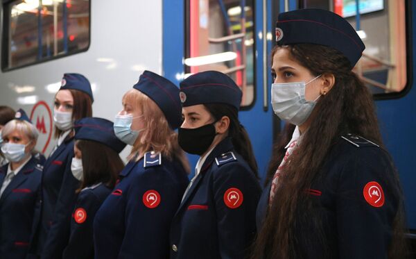 莫斯科地鐵迎來女性司機回歸 - 俄羅斯衛星通訊社