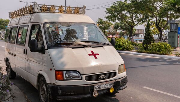 Автомобиль скорой помощи во Вьетнаме - 俄羅斯衛星通訊社