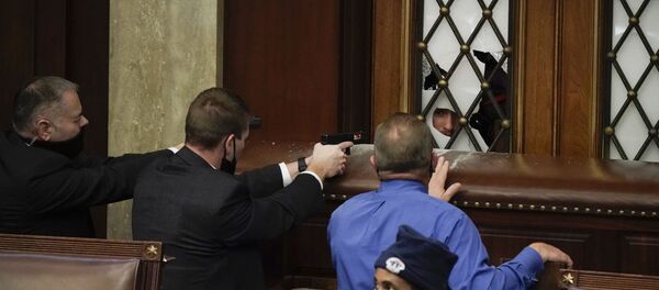 капитолий  - 俄羅斯衛星通訊社