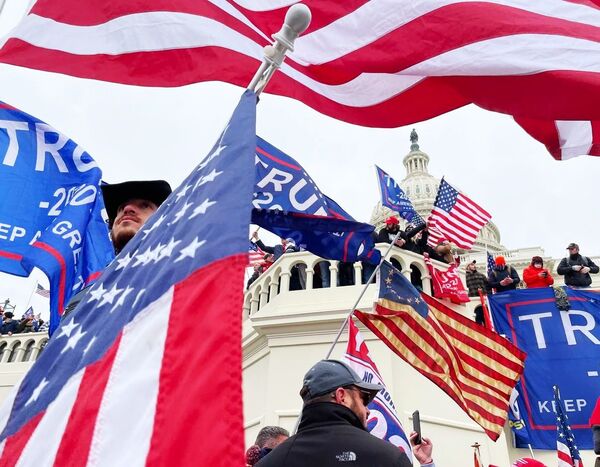 美國現任總統特朗普的支持者在華盛頓國會大廈附近舉行抗議活動 - 俄羅斯衛星通訊社
