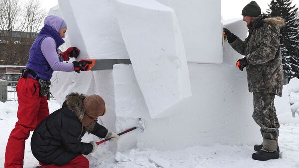 俄罗斯西伯利亚雪雕艺术节在新西伯利亚开幕 - 俄罗斯卫星通讯社