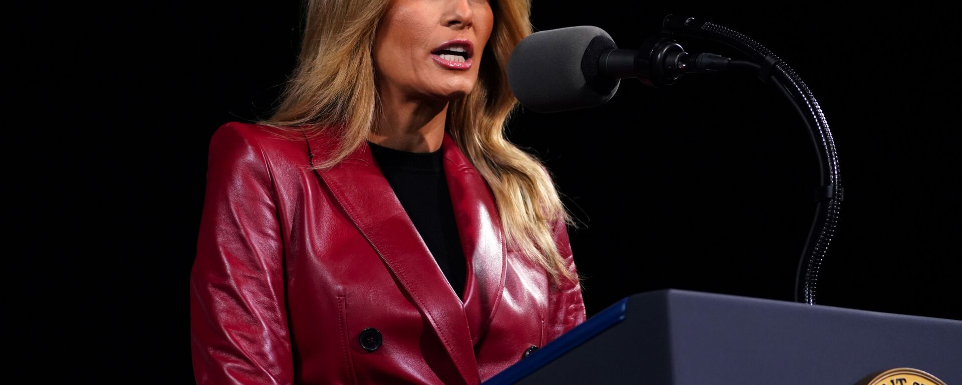 梅拉尼娅·特朗普 - 俄罗斯卫星通讯社, 1920, 19.08.2025