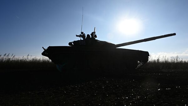Экипаж танка Т-72Б3 150-й мотострелковой дивизии Южного военного округа  - 俄羅斯衛星通訊社