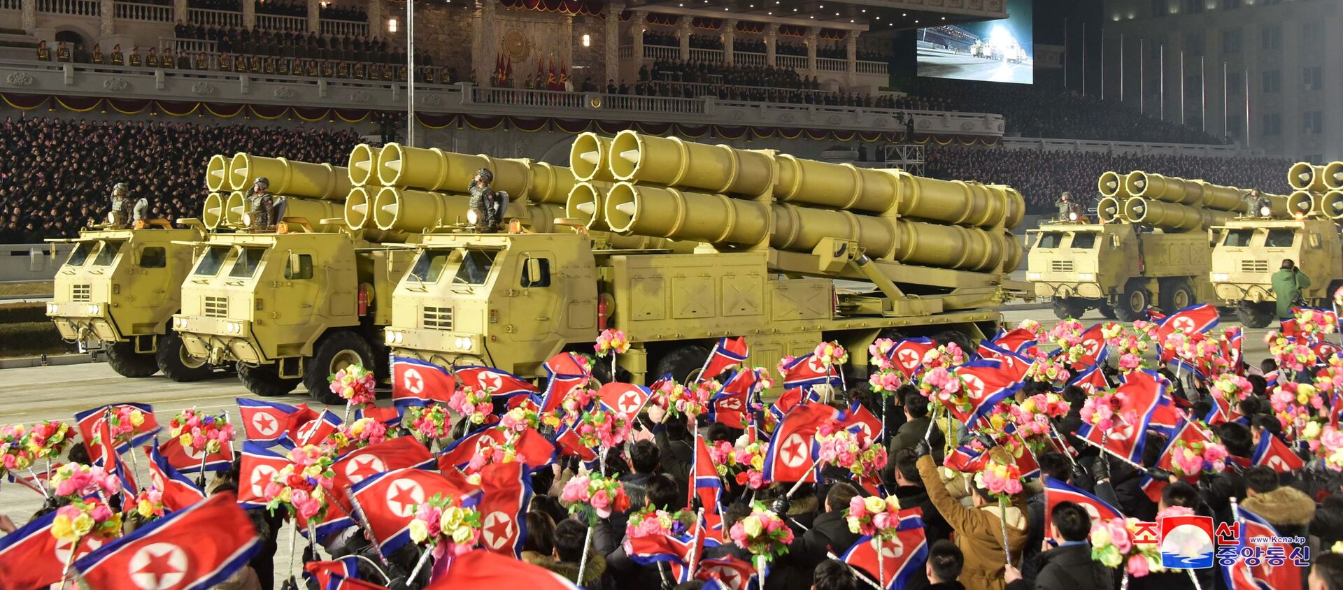 Военный парад в Пхеньяне проходил по случаю VIII съезда Трудовой партии Кореи - 俄羅斯衛星通訊社, 1920, 09.09.2021