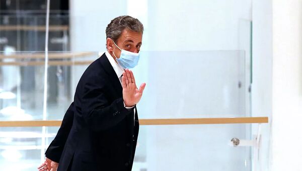 Бывший президент Франции Николя Саркози в здании суда - 俄羅斯衛星通訊社