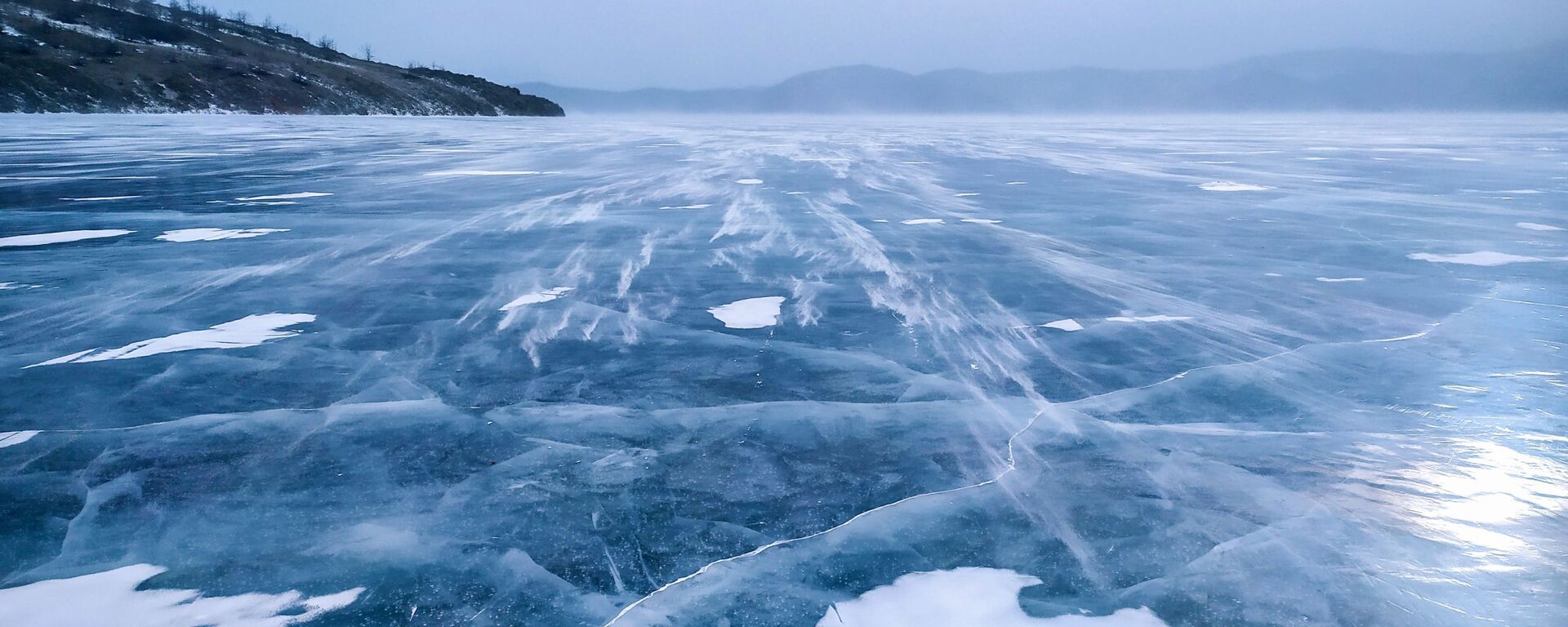 俄罗斯贝加尔湖汽车坠湖致8人遇难，身份均已确认 - 俄罗斯卫星通讯社, 1920, 21.02.2026
