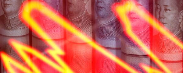 Биржевый график на фоне китайских юаней - 俄罗斯卫星通讯社