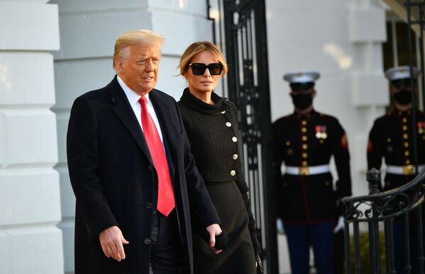 Дональд и Меланья Трамп покидают Белый дом - 俄罗斯卫星通讯社