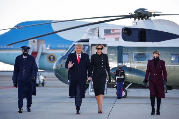 Президент США Дональд Трамп и первая леди Мелания Трамп прибыли на базу Эндрюс, штат Мэриленд - 俄羅斯衛星通訊社
