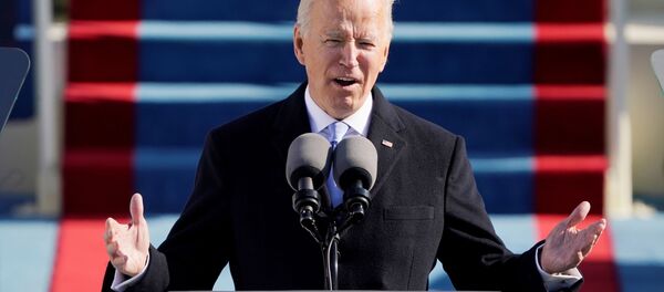 Джо Байден выступает с речью во время своей инаугурации Джо Байден выступает с речью во время своей инаугурации - 俄罗斯卫星通讯社