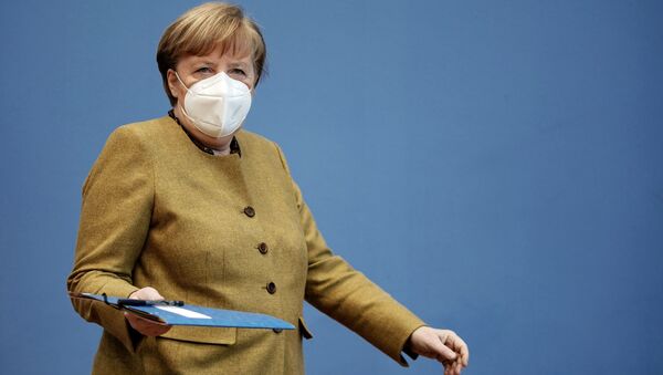 Канцлер ФРГ Ангела Меркель в защитной маске - 俄罗斯卫星通讯社