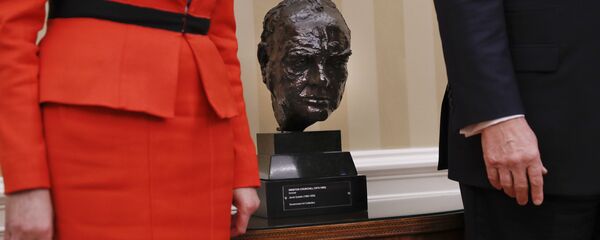Байден убрал из Овального кабинета знаменитый бюст Черчилля - 俄羅斯衛星通訊社