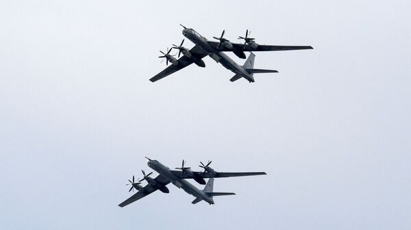 Самолеты Ту-142 во время полета  - 俄羅斯衛星通訊社