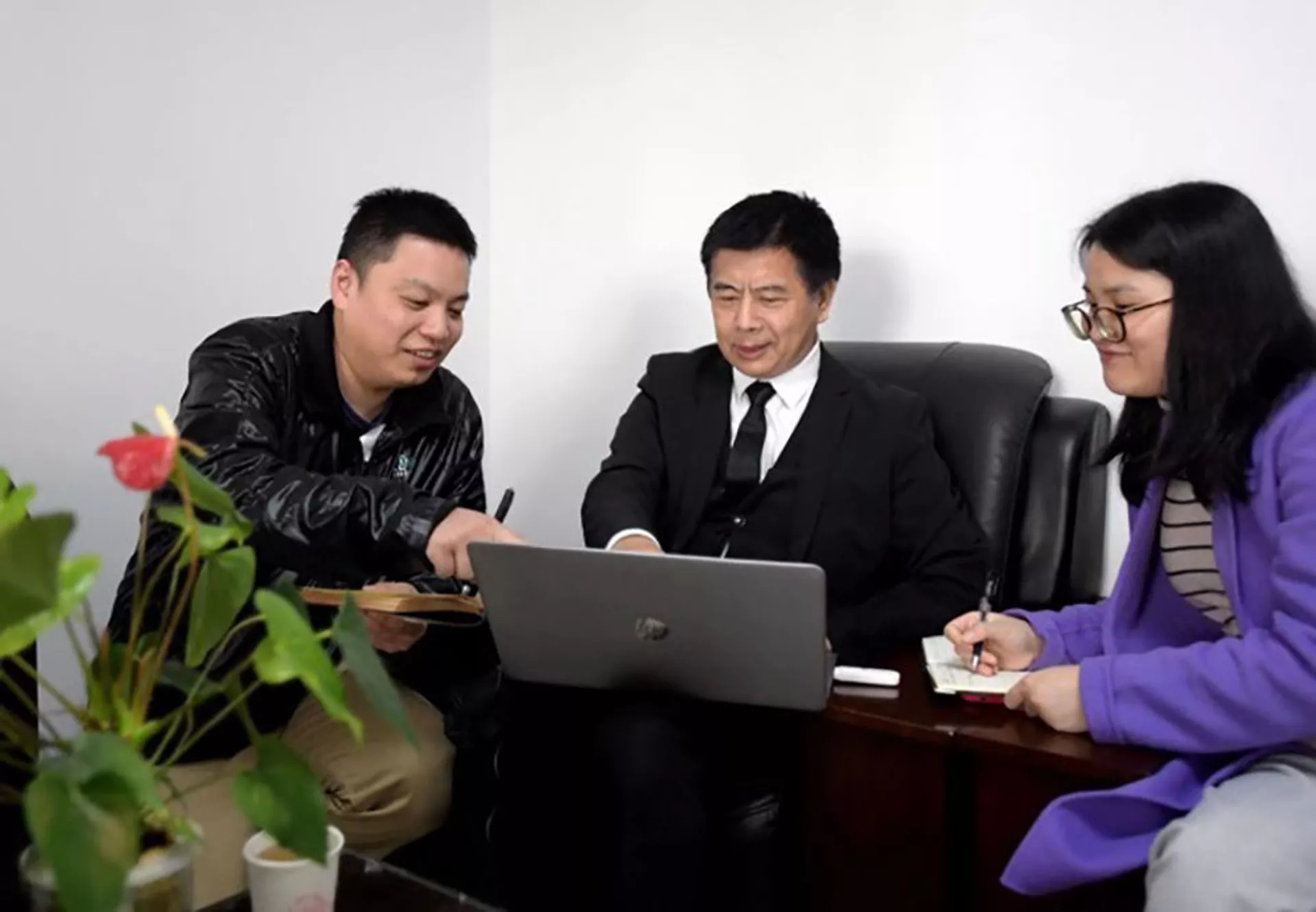 中國的人工智能幫助解決心理問題 - 俄羅斯衛星通訊社, 1920, 01.02.2021