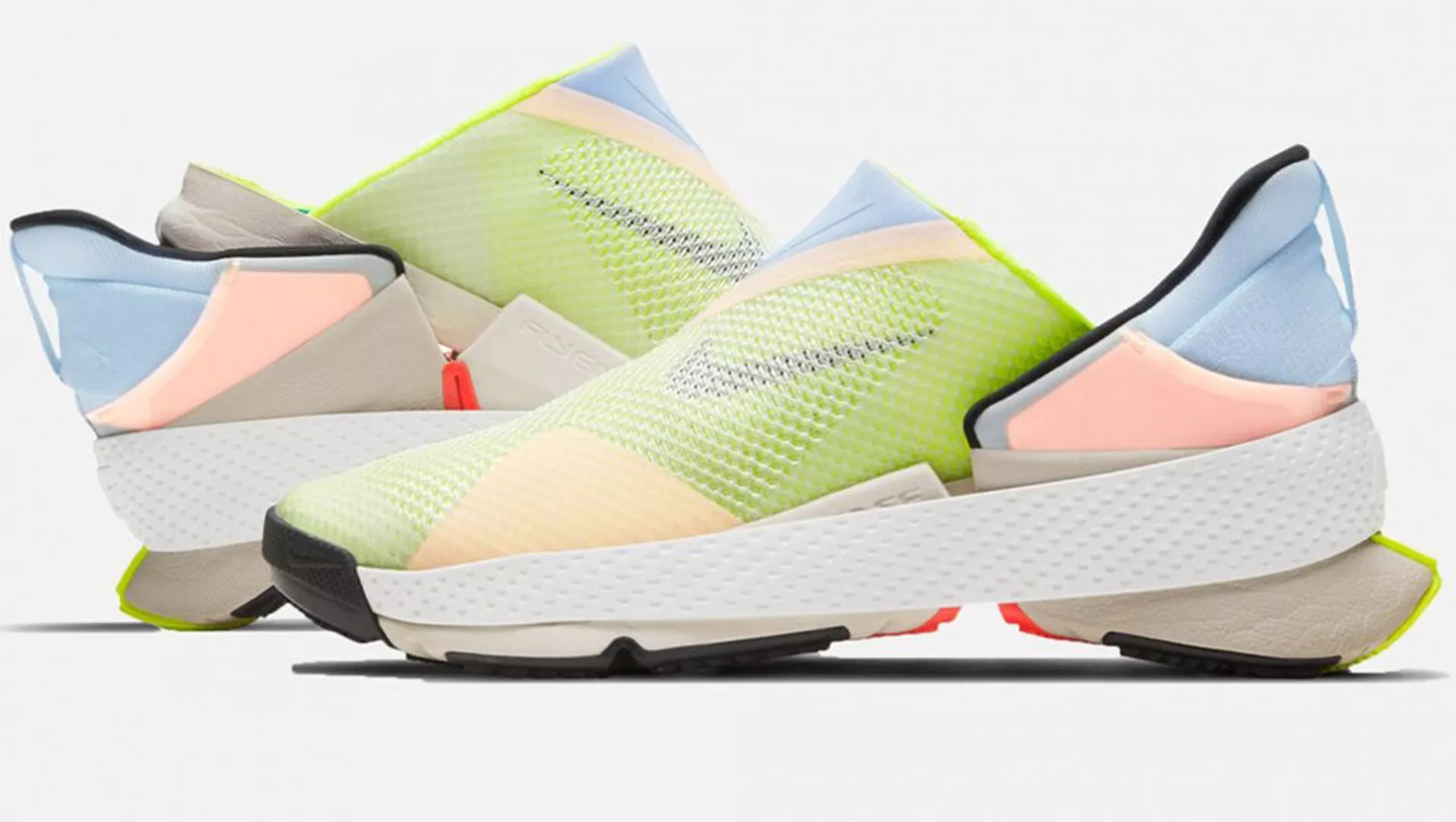 Новые кроссовки Nike FlyEase - 俄羅斯衛星通訊社, 1920, 02.02.2021