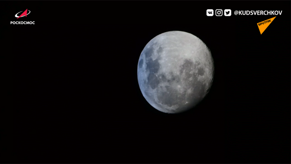 “压扁”的月球 - 俄罗斯卫星通讯社