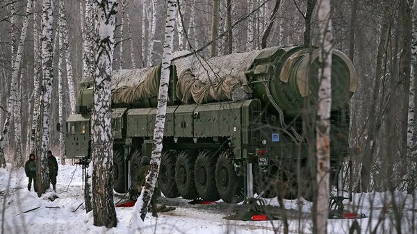 俄杜马国际事务委员会支持关于俄暂停履行《新削减战略武器条约》的法案 - 俄罗斯卫星通讯社
