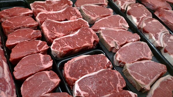 Мясо и стейки в продуктовом магазине в Маклине, штат Вирджиния, США - 俄罗斯卫星通讯社